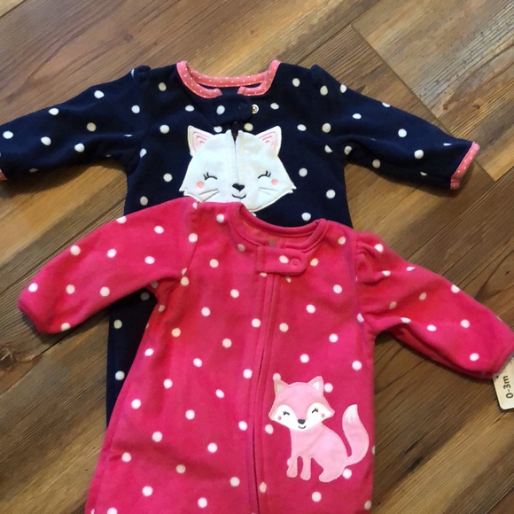 Carter’s sleepers (fleece) - Picture 3 of 3